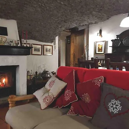Apartment Apartment In Derby La Salle Ground Floor Villaret